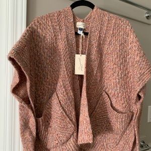Multicolored pink poncho